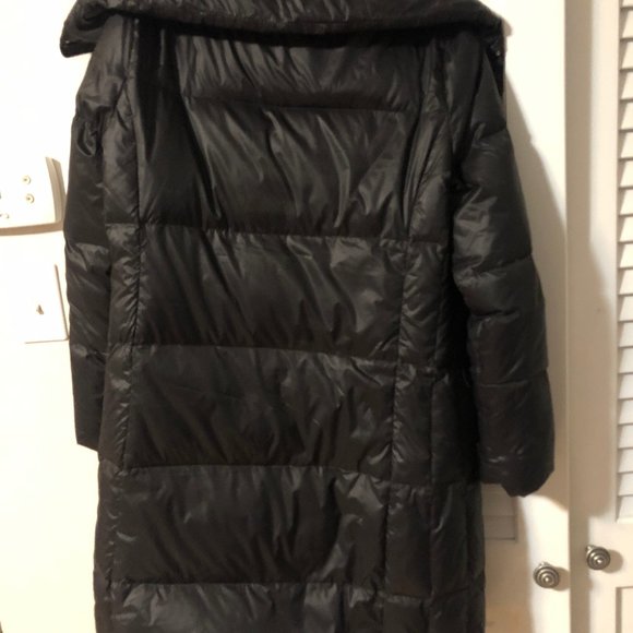 Calvin Klein Packable Puffer Jacket - Picture 2 of 10